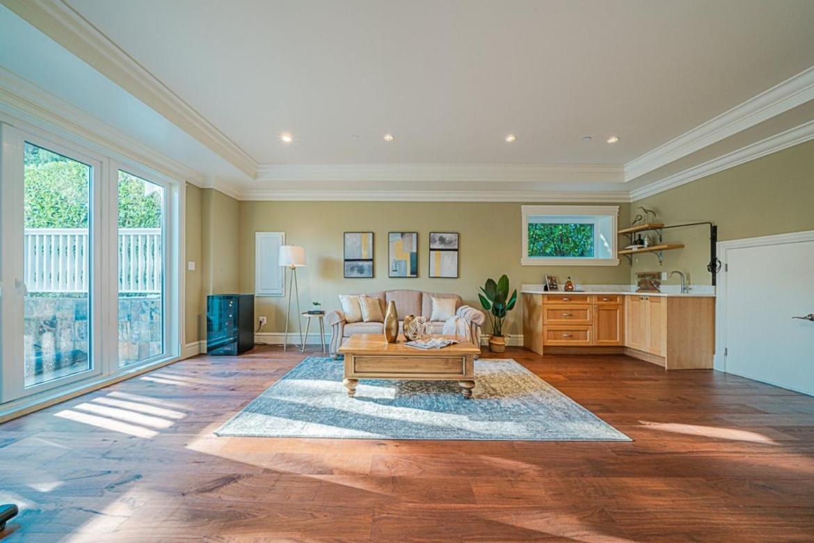 Spacious Cozy House In Vancouver West Esterno foto